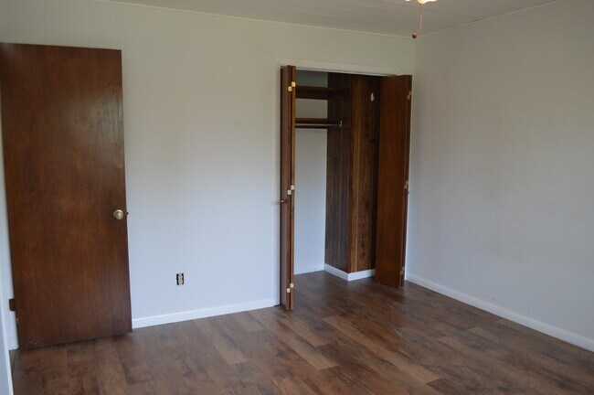 Building Photo - 2713 Shropshire Blvd