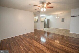 Building Photo - 45522 Westmeath Way