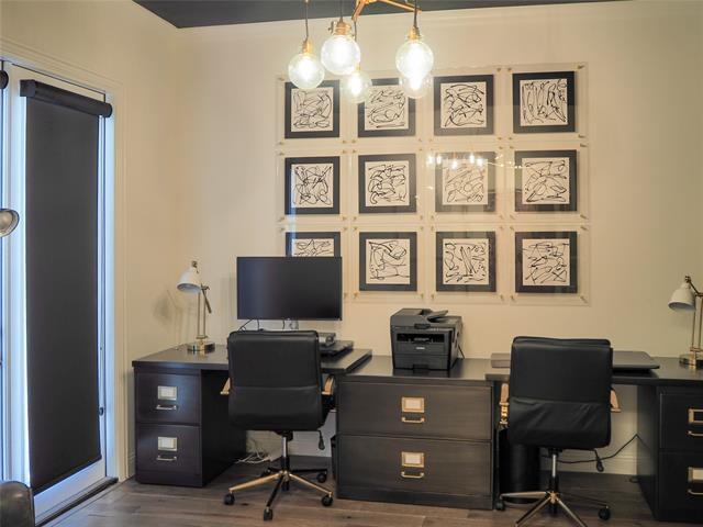 Building Photo - 1310 Sunflower Ave