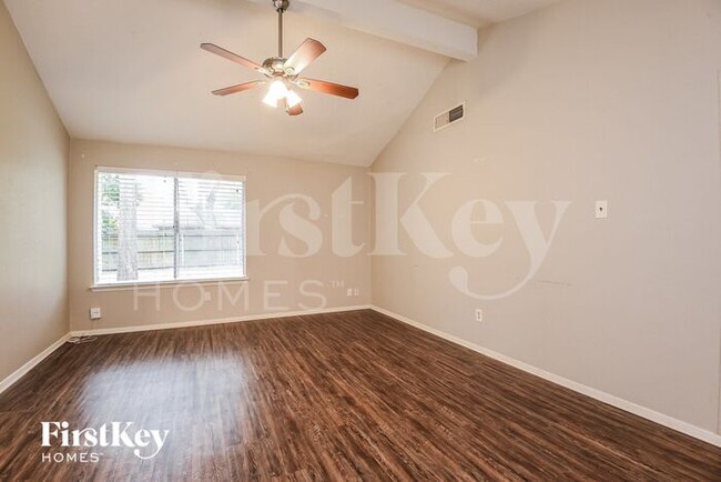 Foto del edificio - 2718 N Brompton Dr