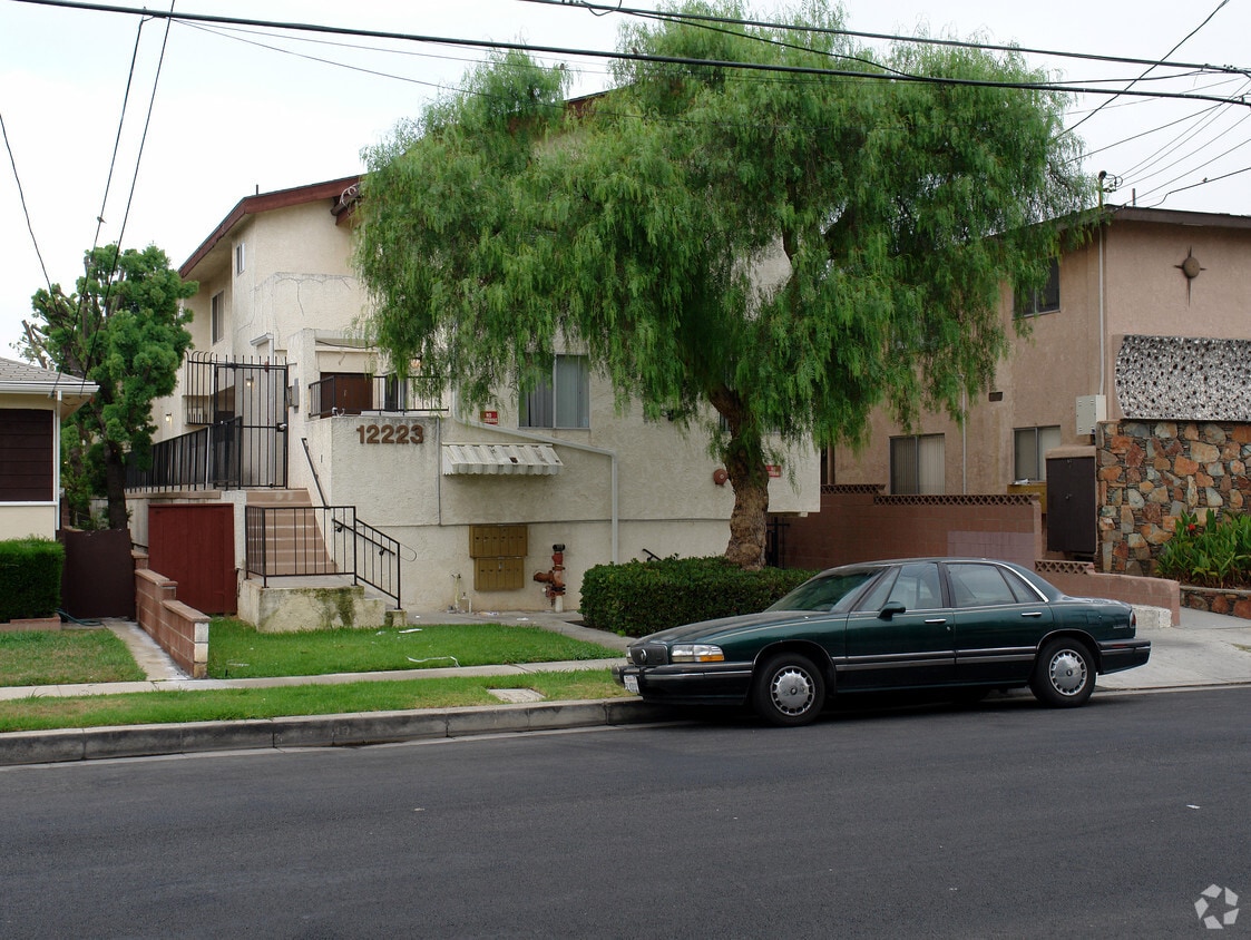 12223 Grevillea Ave, Hawthorne, CA 90250 Apartments in Hawthorne, CA