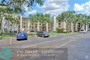 Building Photo - 9420 Poinciana Pl
