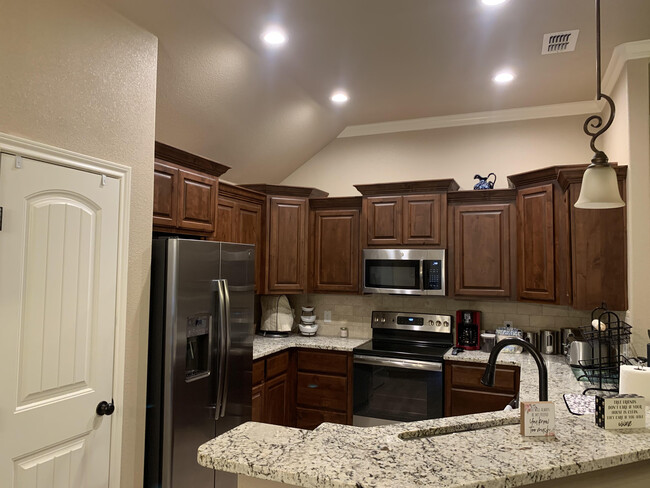 Kitchen - 7398 Connor Rd