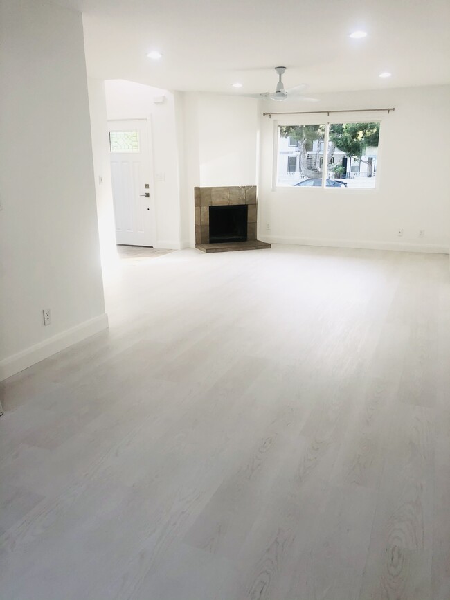 Living Room - 24241 Santa Clara Ave