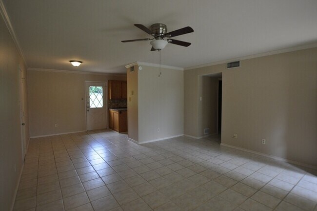 Foto del edificio - 3 Bedroom for rent in Lindale! Tour Today!