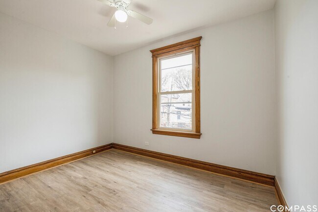 Building Photo - 2357 S Drake Ave