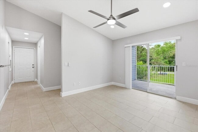 Building Photo - 2504 Grassy Point Dr