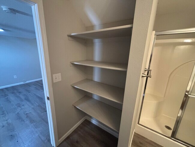 Foto del edificio - 5311 Currituck Ln