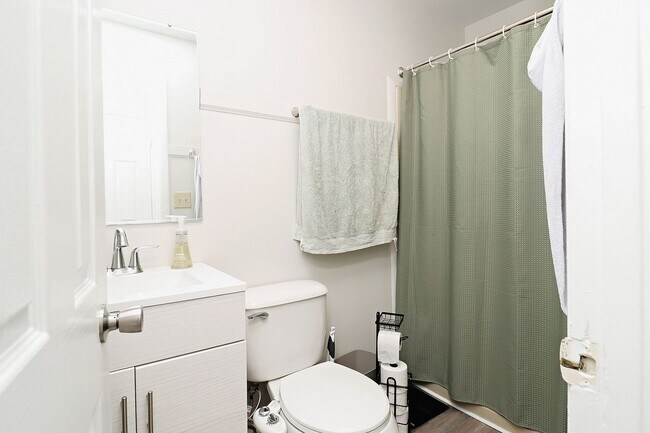 Foto del edificio - Student-Friendly Fry's Spring Duplex