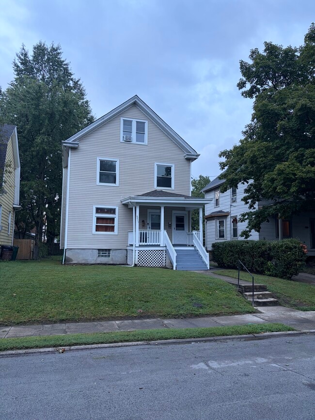Building Photo - 4213 34th Ave