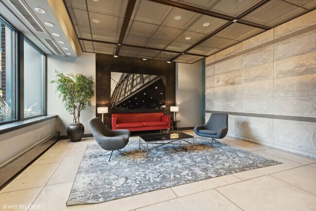 Foto del edificio - 600 N Kingsbury St