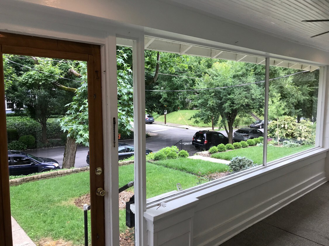 Foto principal - 1060 Everett Ave