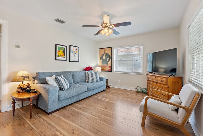 Foto del edificio - 918 27th St N