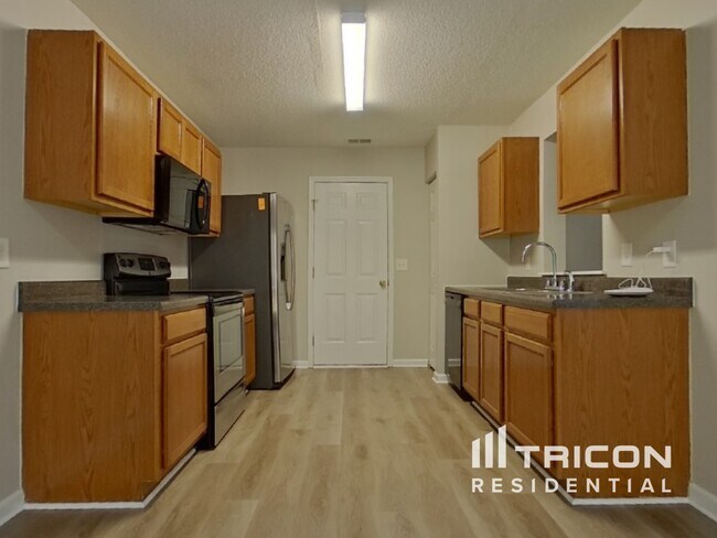 Foto del edificio - 133 Cottage Lake Way