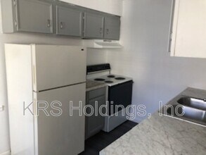 Building Photo - 6240 Chesapeake Blvd