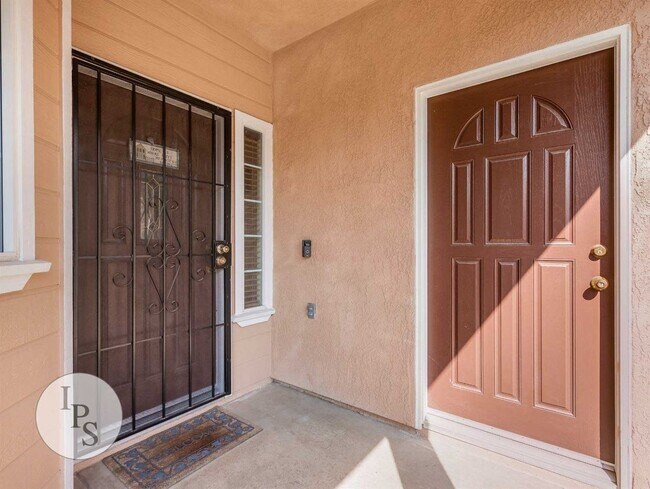 Foto del edificio - SOLAR!!!!  Fresno NorthEast Home, 4BR/2.75...