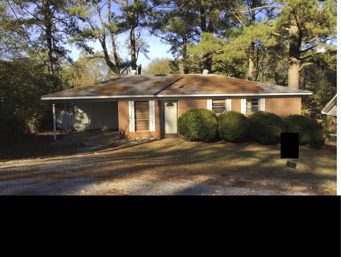 18 Chickasaw St, Laurel, MS 39440 House Rental in Laurel, MS