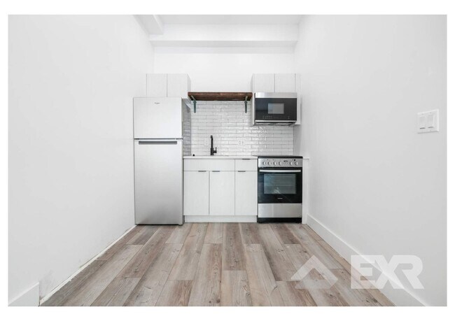 Building Photo - 1334 Bushwick Ave