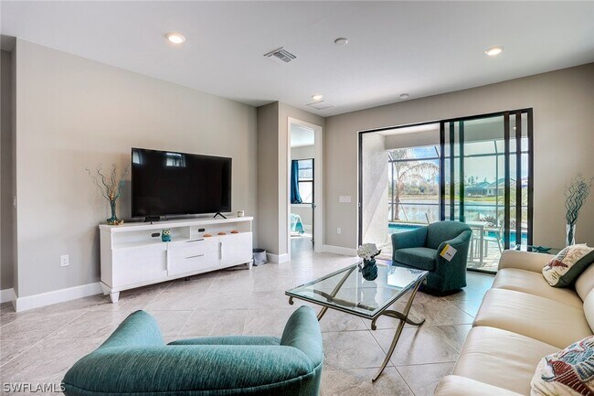 Building Photo - 7798 Jacaranda Ln