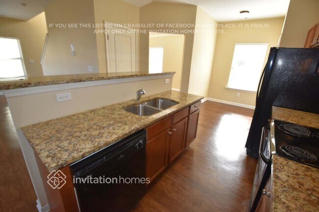 Building Photo - 166 Forrest Hills Dr