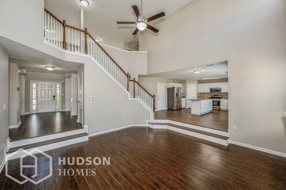 Building Photo - 2850 Austin Ridge Dr NE