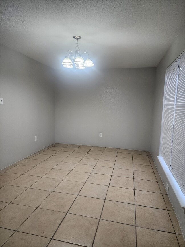 Building Photo - 4034 Belle Park Dr
