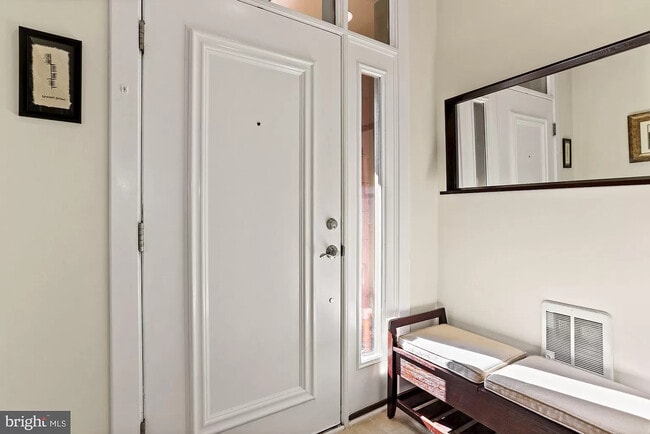 Foto del edificio - 622 E Howell Ave