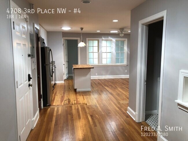 Foto del edificio - 4708 3rd Pl NW