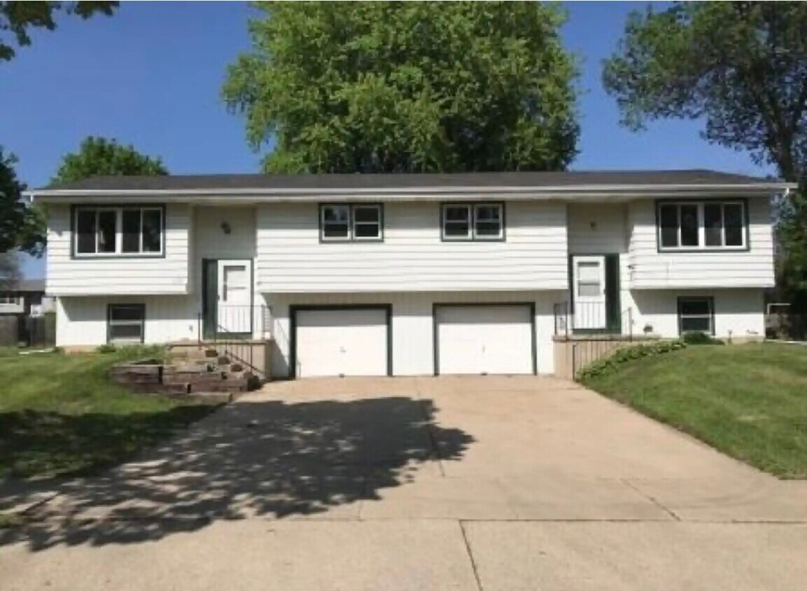 Primary Photo - 1201 S Thompson Dr