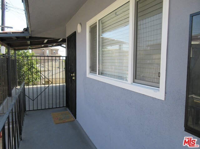 Building Photo - 1246 W 144th St