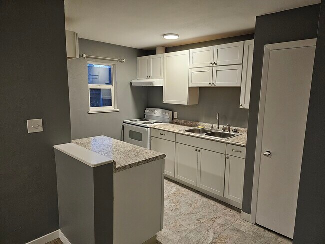 Foto del edificio - 534 N Bliss St