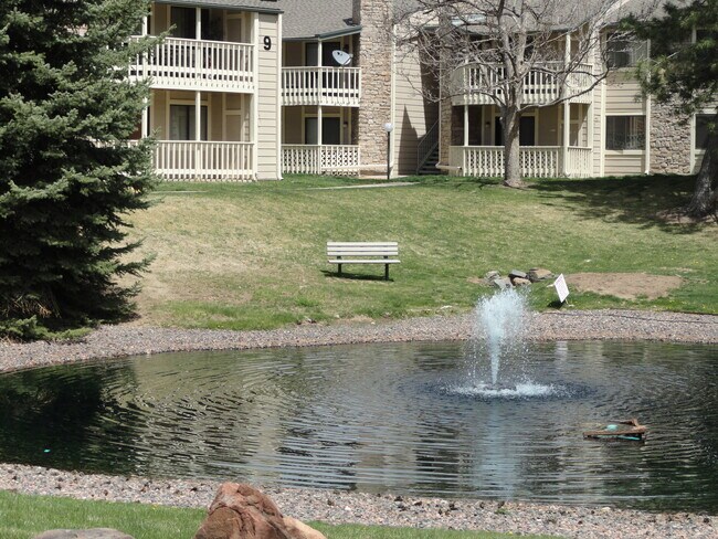 Foto del edificio - 8335 Fairmount Dr