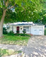 Building Photo - 4404 Cunningham Dr