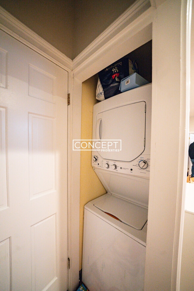 Foto del edificio - 719 Parker St