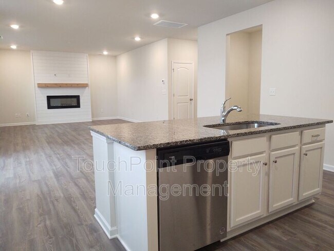 Foto del edificio - 5002 Weddington Pointe Dr
