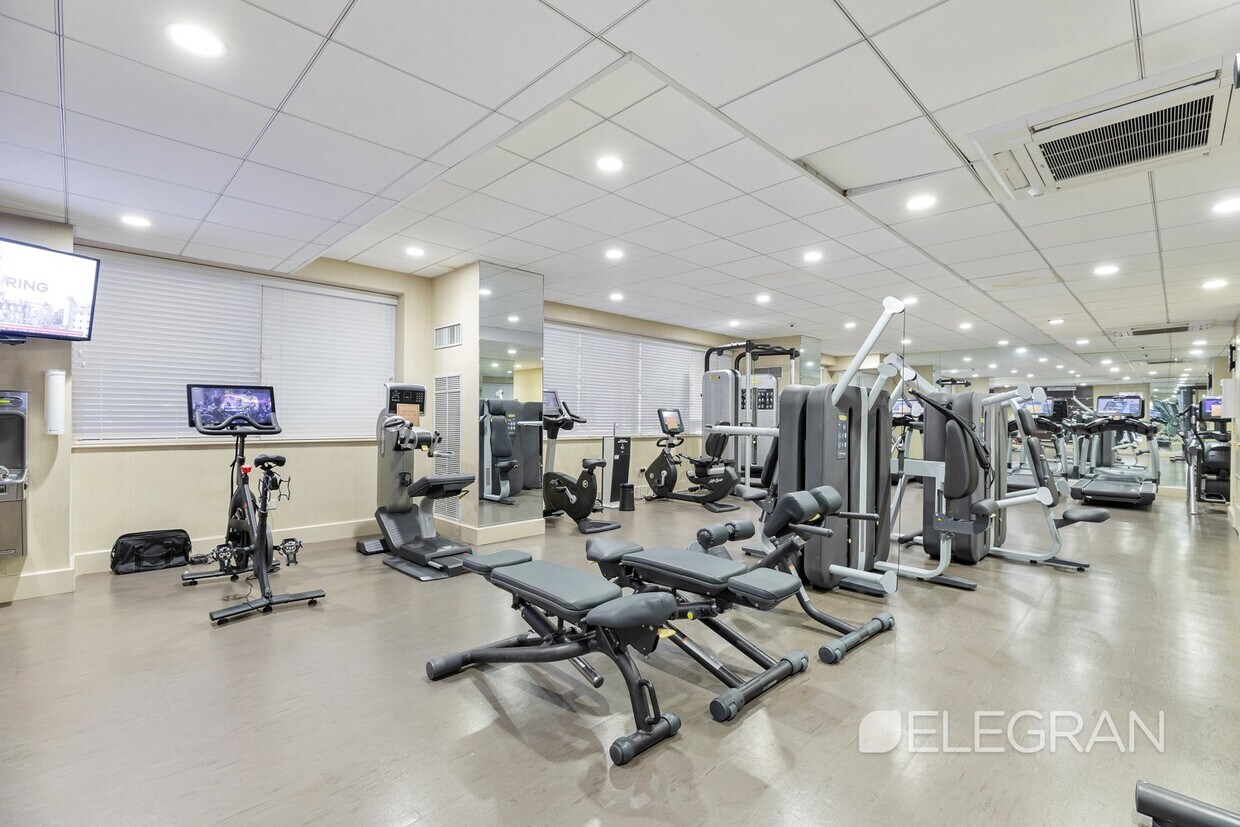 Foto principal - 1-Bedroom Condo in Lenox Hill