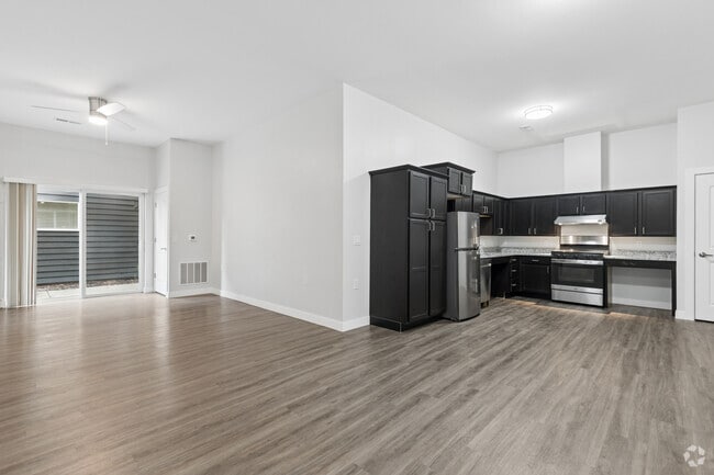 1BR, 1BA - 930SF - Kitchen and Kitchen - Alice Place Monroe