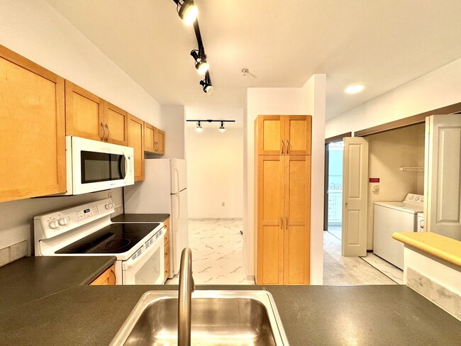 Building Photo - 111 108th Ave NE