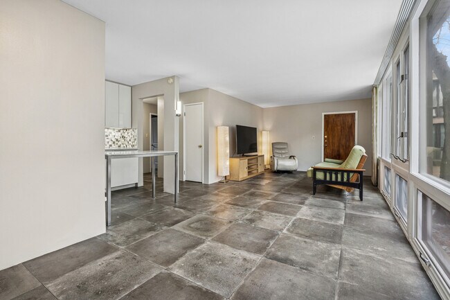 Foto del edificio - 1044 Ontario St