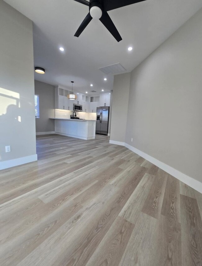 Building Photo - Brand New 2025 built 800 sq ft 2 bedroom 2...