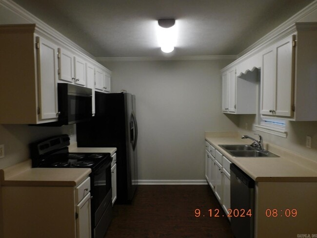 Building Photo - 1740 Appalachian Dr
