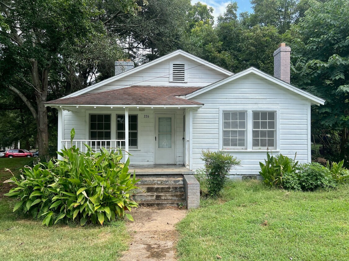 Front of the house - 226 Morrison St
