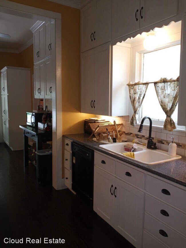 Foto del edificio - 3 br, 2 bath House - 1130 N. Wall St