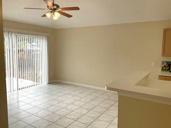 Foto del edificio - 3085 Hidden River Ct