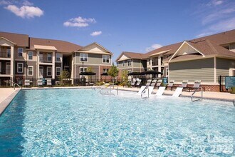 Building Photo - 102 Kennedy Rdg Wy