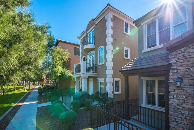 Foto del edificio - 1628 E Canyon Creek Dr