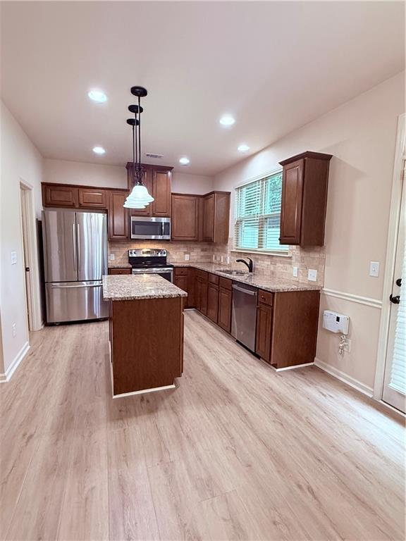 Foto del edificio - 3282 Brockenhurst Dr
