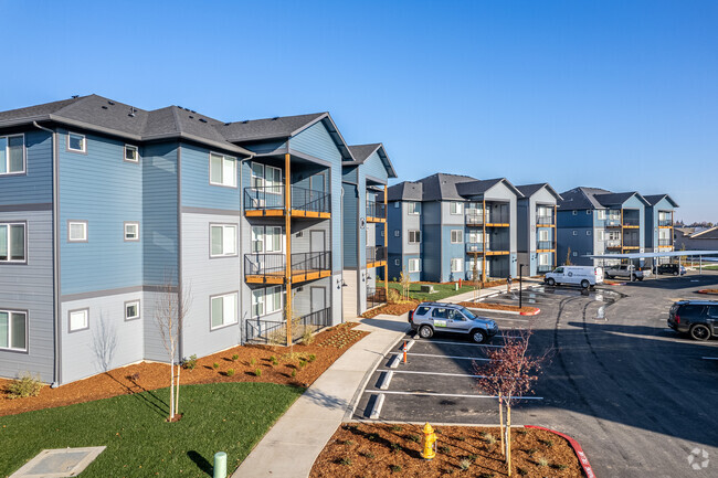 Exterior - Smith Creek Apartments