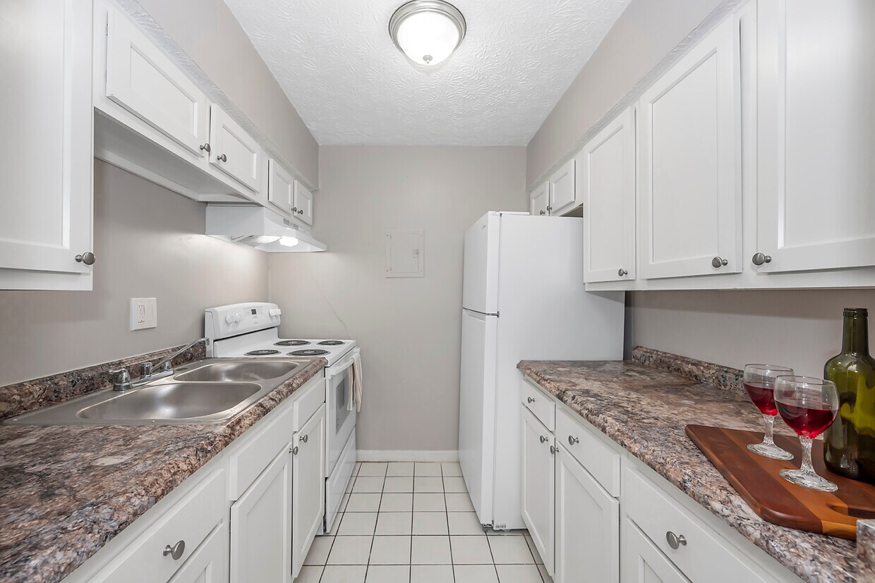 3382 McHenry Avenue Apartments in Cincinnati, OH