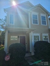 Building Photo - 2219 Crosscut Dr